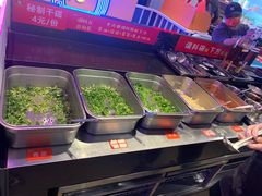 -钢管厂五区小郡肝串串香火锅(人民广场店)