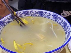 -桥香园云南过桥米线(金马碧鸡店)