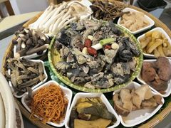 -土连锅·现熬养生汤锅(梁家巷店)