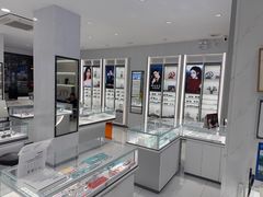 -光明眼镜·蔡司授权(徐泾店)