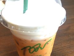 -Chom Cafe and Restaurant