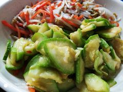 -北大学一食堂