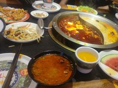 -沸炉重庆老火锅(军事博物馆店)