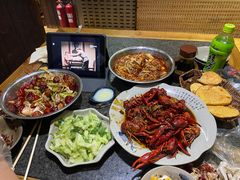 -辣盆盆麻辣小龙虾(哈尔滨总店)
