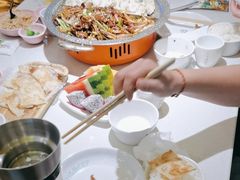 -小鱼小牛·鱼牛干锅·脆鱼火锅(世欧广场店)