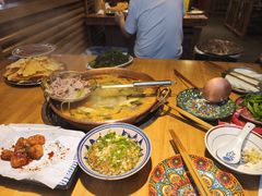 -洱火云南酸菜牛肉火锅(石景山当代商城店)