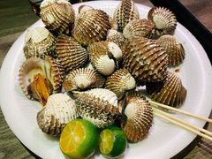 -东海岸人工湖美食村