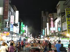 -六合夜市