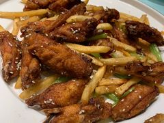 -吴记酱骨炖菜馆(康安路店)