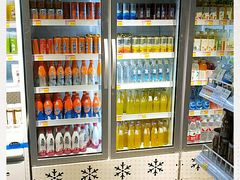 零售区-百年义利(榴乡路店)