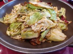 手撕包菜-侬佳蒸菜馆(听潮店)