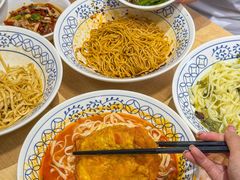 -李与白包子铺(桐梓林店)