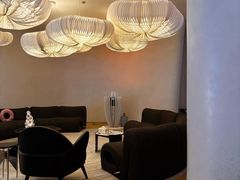 -涨巢·潮玩水疗局