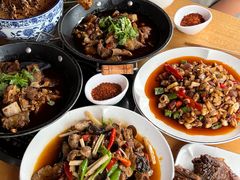 -大众跷脚牛肉馆·非遗传承单位(峨眉山店)