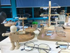-Trend1881视光·蔡司视觉(领展广场店)