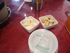 -冯烫烫跷脚牛肉·川菜小馆(武胜西街店)