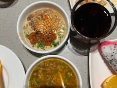 -海底捞火锅(高新万达店)
