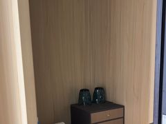 -欧辰国际酒店(重庆欢乐谷轻轨站店)