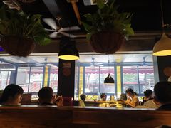 大堂-铁胖子口碑长沙菜·龙虾烧烤(赤岗社区店)