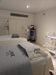 -JNK皮肤管理中心