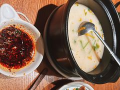 -云海肴·汽锅鸡·云南菜(天山百盛优客店)