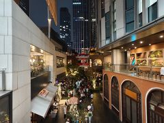 -渔语鱼新川菜Bistro(万象天地店)