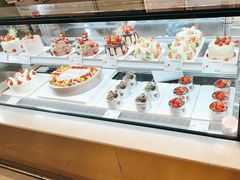 -花花卷卷·鲜食蛋糕(静安久光百货店)