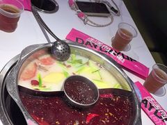 -佰人王串串香火锅(洋珠巷店)
