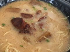 -百事佳烧鸭牛腩(上海虹桥站店)