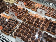 -VENCHI 闻绮(北京国贸商城店)