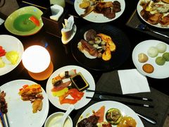 -唐拉雅秀酒店-西锦汇空中BBQ·思创餐厅