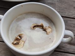奶油蘑菇汤&nbsp;mushroom&nbsp;soup-MARU玛露音乐餐厅(大学路店)