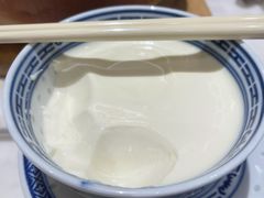 -香港百合居(LCM置汇旭辉广场店)