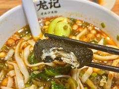 -湘人龙记老长沙米粉(鸟巢店)