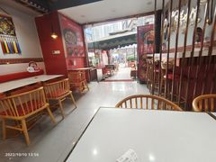 -回味碗土家洋芋饭(财信城市国际店)