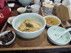 -蟹上黄·蟹黄面·江南糖水(人民广场店)