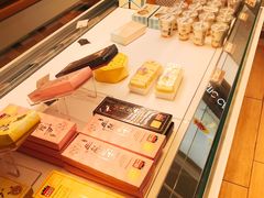 -好利来(山东路店)