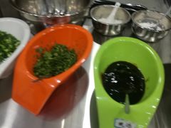 -鑫源碟串串香(后卫寨店)