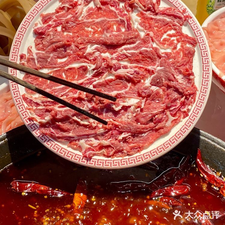 火锅脑袋集合!这家鲜菜老火锅真的会勾魂~