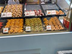 面包甜点陈列柜-月枫堂(长春这有山店)