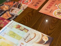 -何记花甲(海岸城旗舰店)