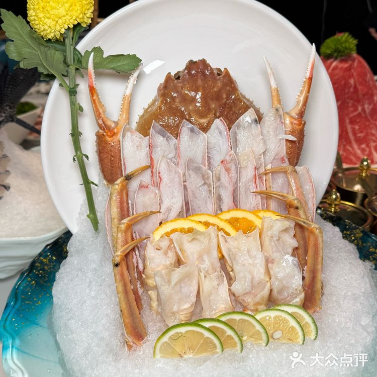 杭州新开的，花了1341r居然够11人吃！