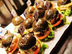 牛肉汉堡-北京王府井希尔顿酒店·万斯阁西餐厅