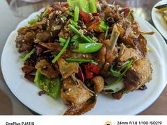 -美顺香食府鱼头老店(雪野湖店)