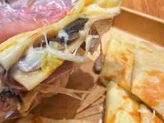 芝士鸡肉蘑菇飞饼-西方小巷 Western Alley·欧洲街头小吃(时尚天河店)
