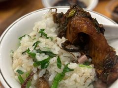 -侬佳蒸菜馆(听潮店)