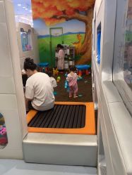 -孩子王童乐园(唐山万达广场店)