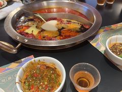 -廖掌柜·重庆鲜货火锅(上海首店)
