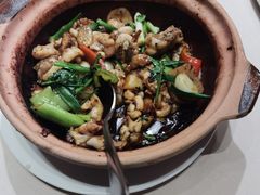 -八府香鸭·啫啫煲(华山路店)