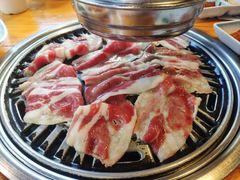 精品牛五花-唯成•韩国炭火烤肉 유성고기